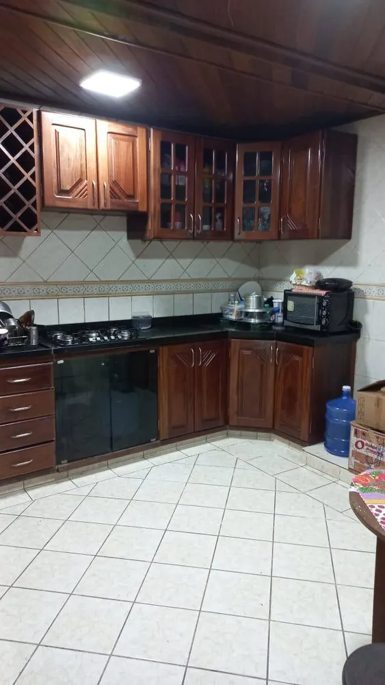 Casa, 3 quartos, 200 m² - Foto 8