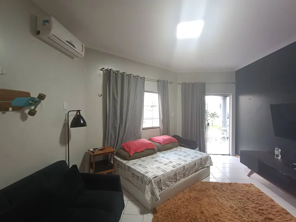 Casa, 4 quartos, 240 m² - Foto 12