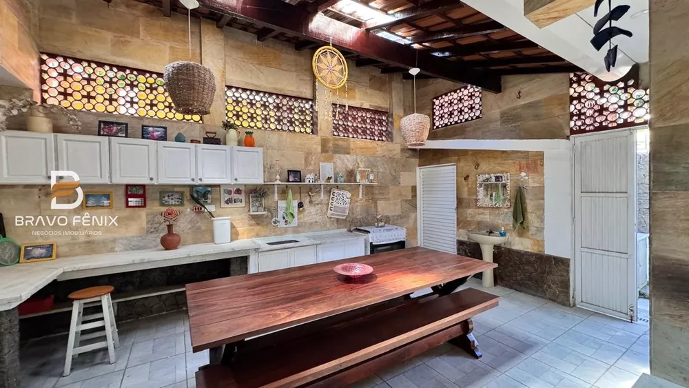 Casa, 7 quartos, 1338 m² - Foto 2