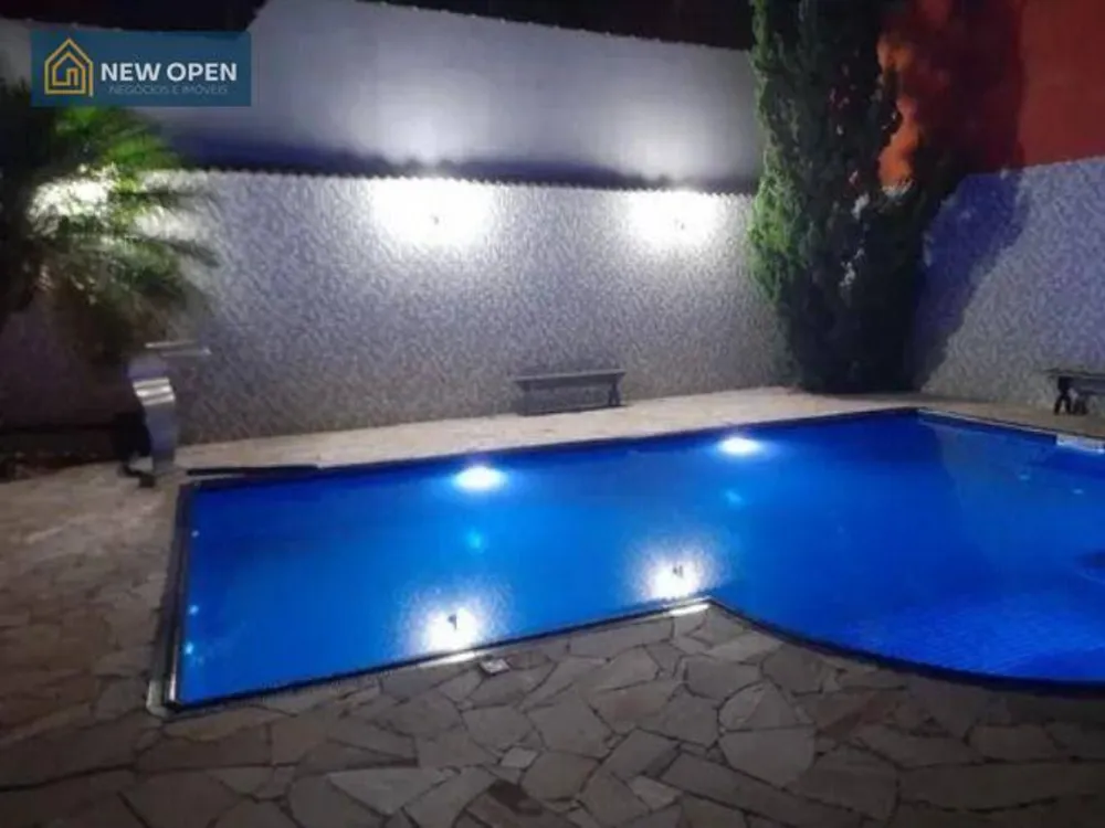 Casa, 3 quartos, 230 m² - Foto 2