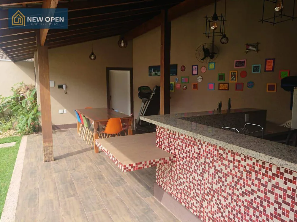 Casa, 3 quartos, 297 m² - Foto 2