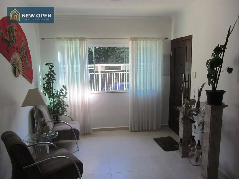 Casa, 3 quartos, 237 m² - Foto 3