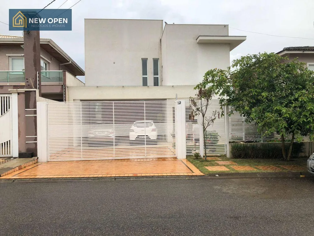 Sobrado, 3 quartos, 240 m² - Foto 1