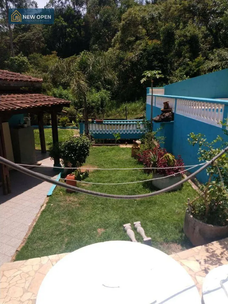 Chácara, 3 quartos, 1375 m² - Foto 2
