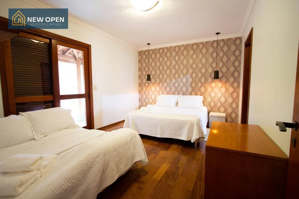 Sobrado, 4 quartos, 436 m² - Foto 1
