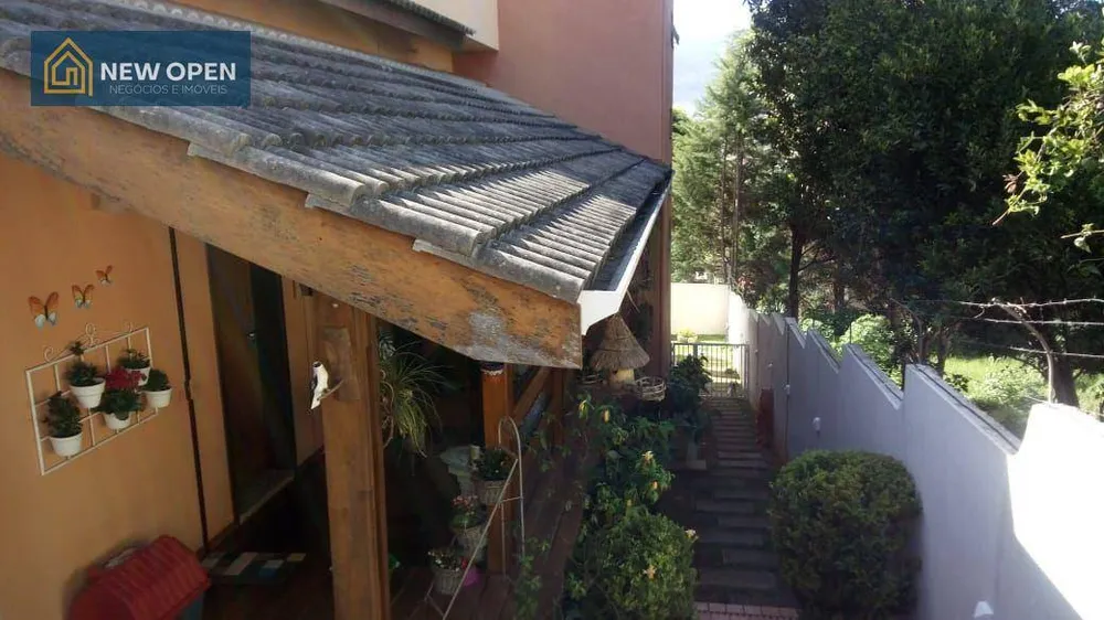 Casa, 3 quartos, 234 m² - Foto 4