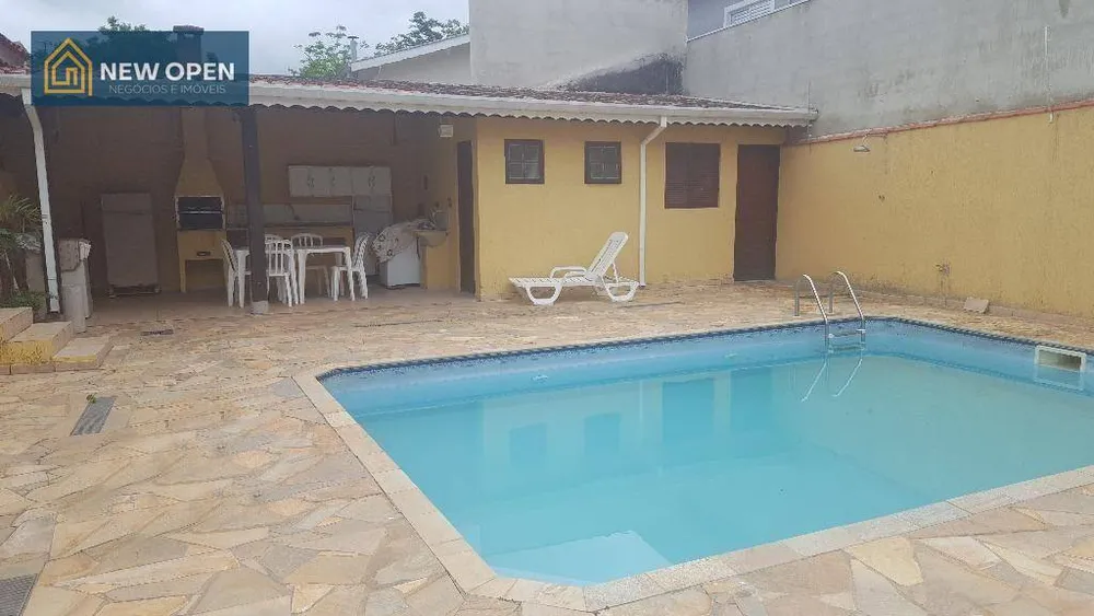 Casa, 3 quartos, 227 m² - Foto 3