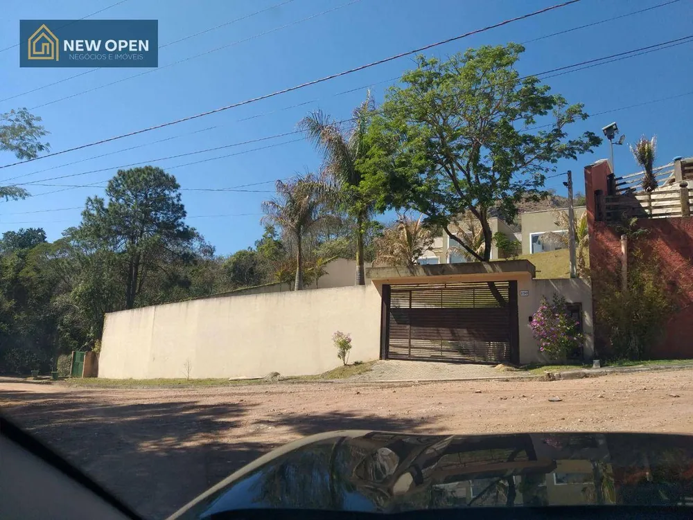 Casa, 4 quartos, 236 m² - Foto 3
