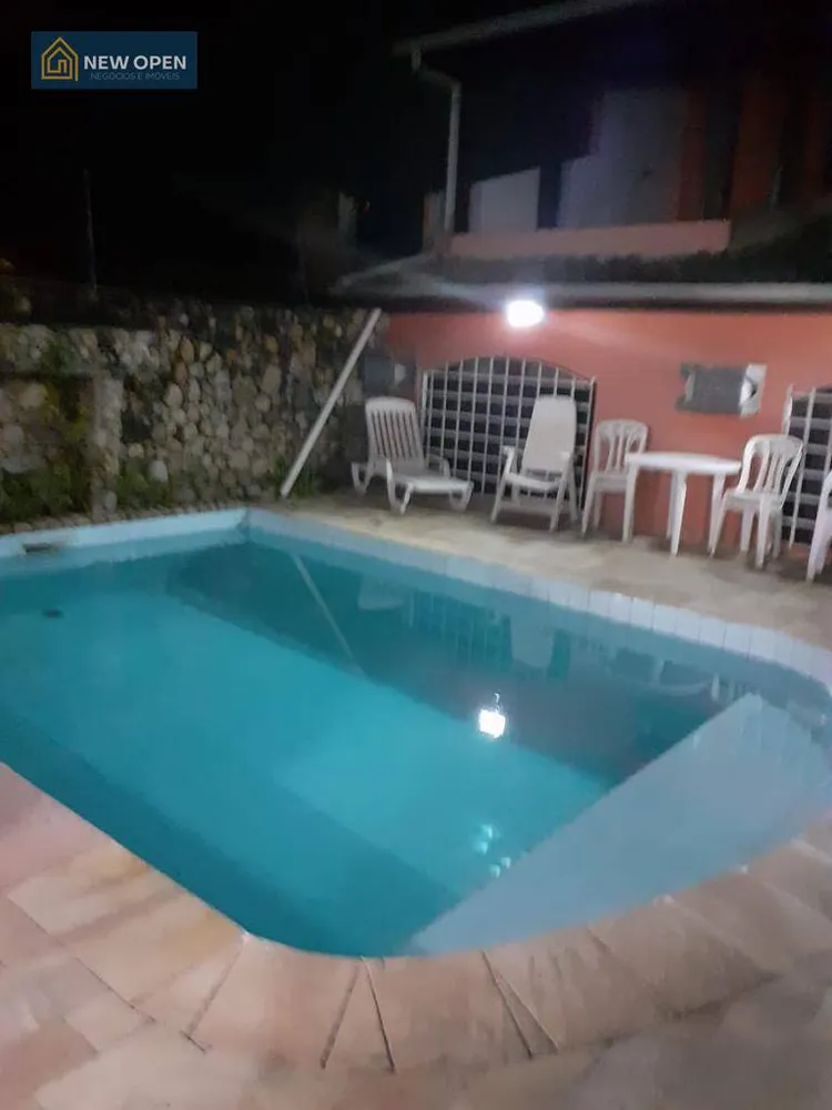 Casa, 4 quartos, 265 m² - Foto 1