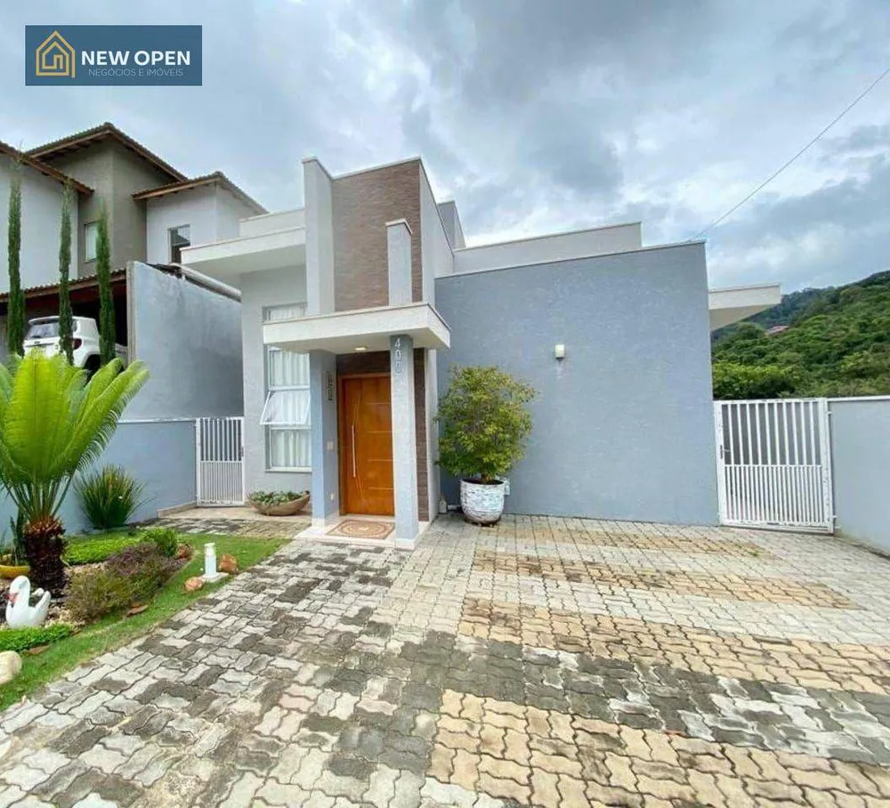 Casa, 4 quartos, 170 m² - Foto 1