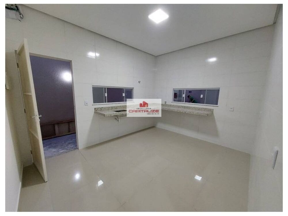 Casa à venda com 3 quartos, 160m² - Foto 8