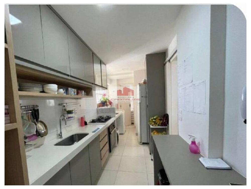 Apartamento à venda com 2 quartos, 96m² - Foto 3