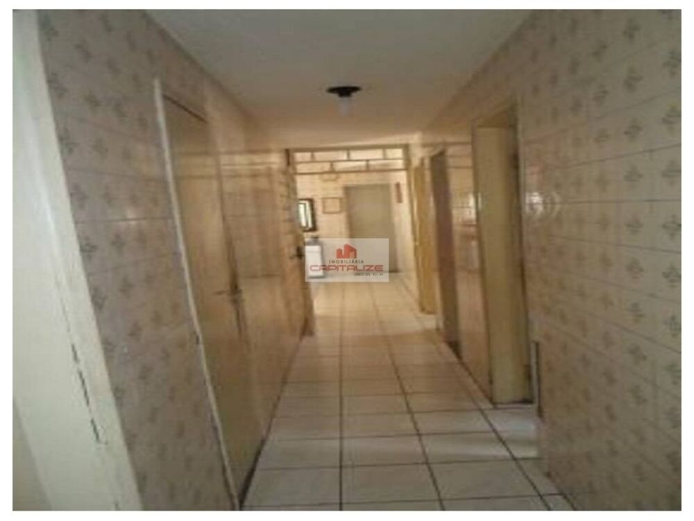 Casa à venda com 4 quartos, 350m² - Foto 6