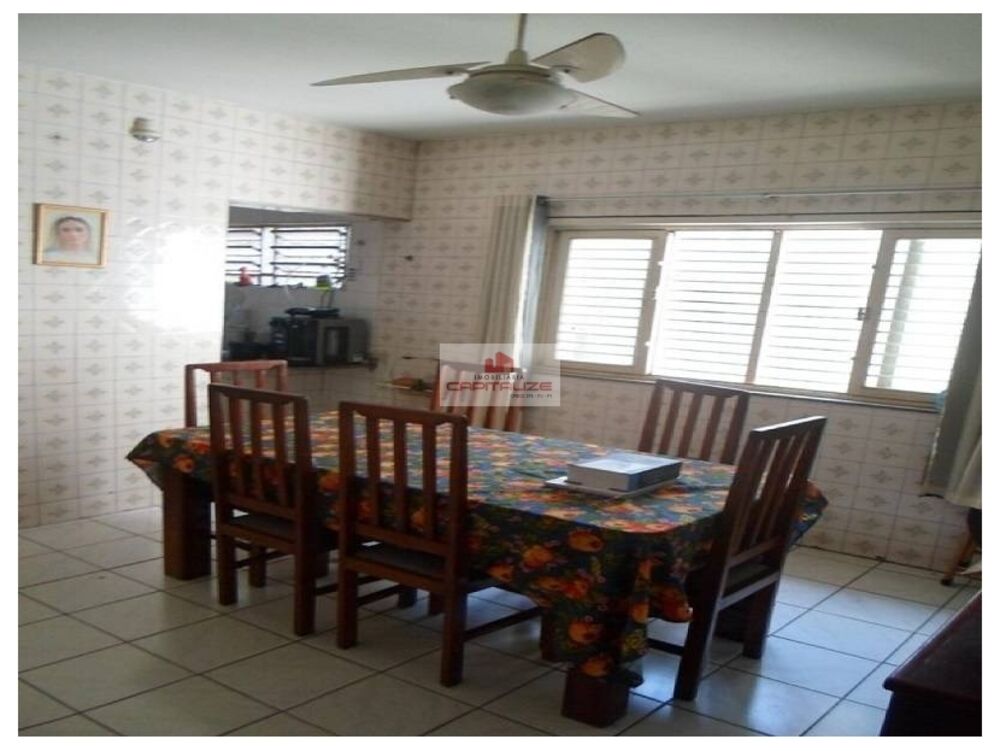 Casa à venda com 4 quartos, 350m² - Foto 8