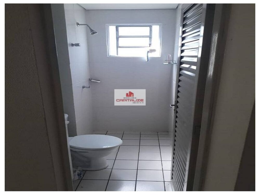 Apartamento à venda com 2 quartos, 42m² - Foto 3