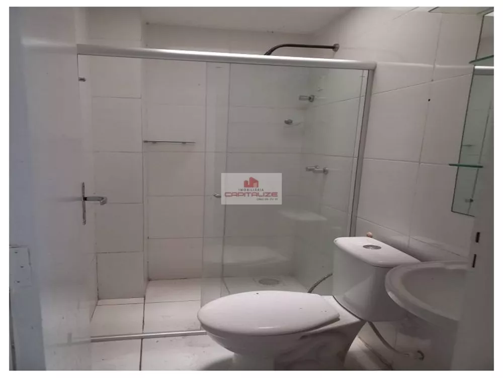 Apartamento à venda com 2 quartos, 60m² - Foto 5