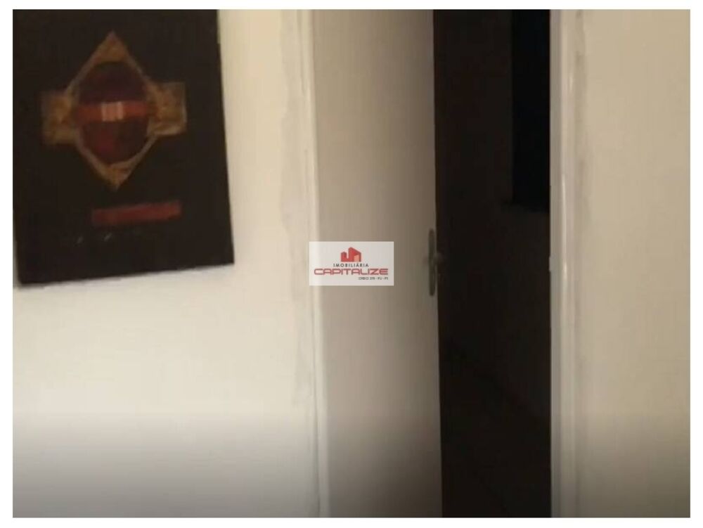 Casa à venda com 2 quartos, 3m² - Foto 5