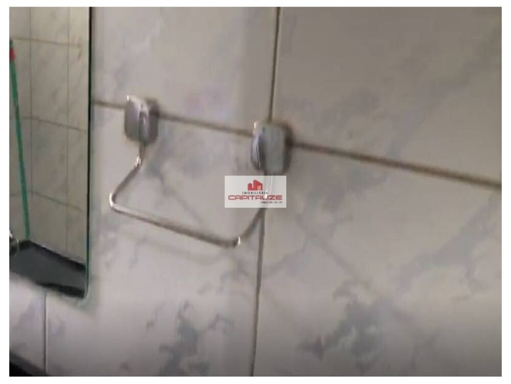 Casa à venda com 2 quartos, 3m² - Foto 9