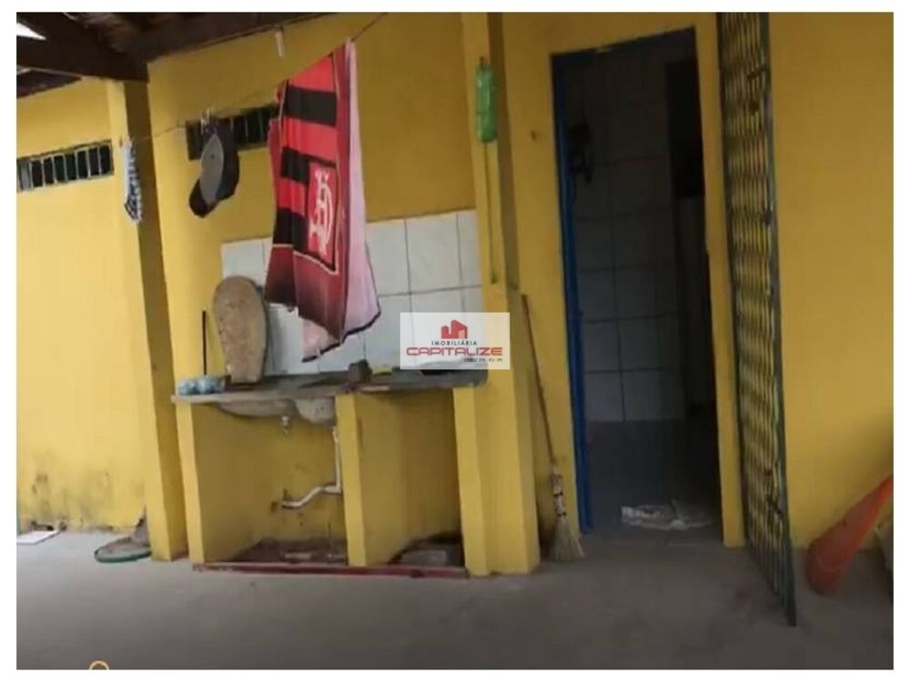 Casa à venda com 2 quartos, 3m² - Foto 10
