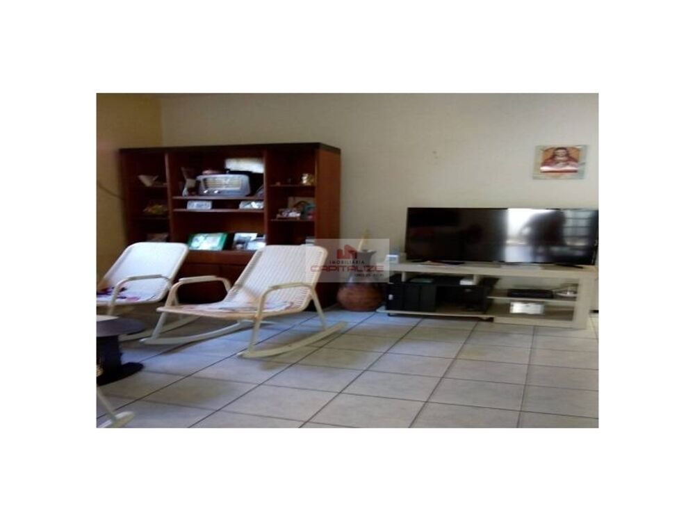 Casa à venda com 4 quartos, 300m² - Foto 6