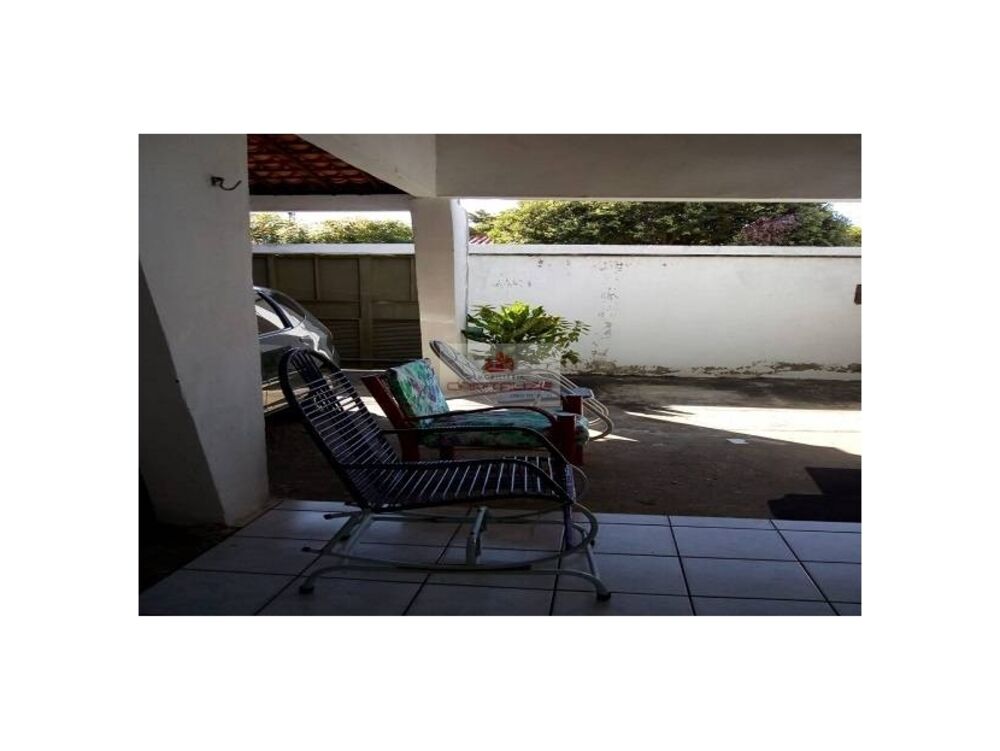 Casa à venda com 4 quartos, 300m² - Foto 10