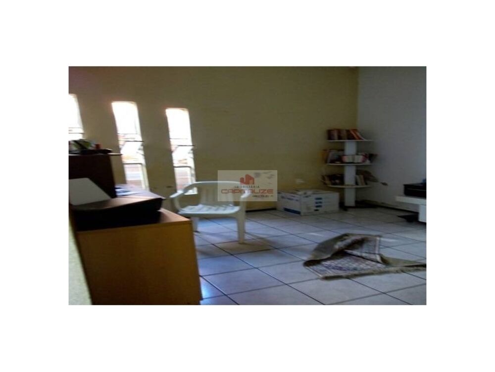 Casa à venda com 4 quartos, 300m² - Foto 1