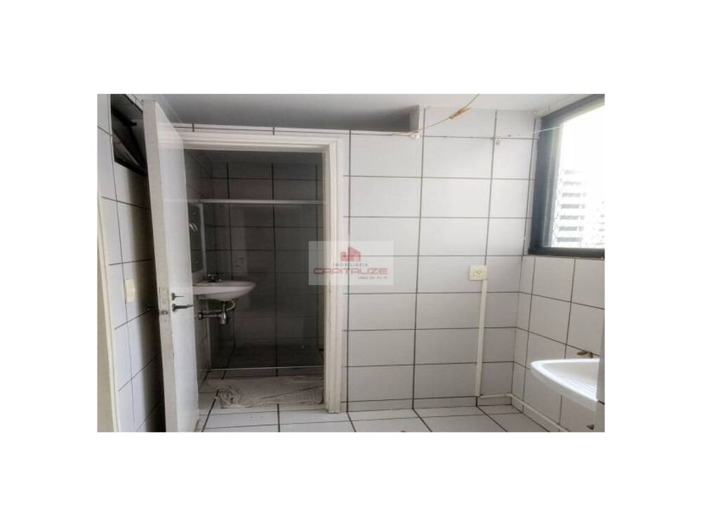 Apartamento à venda com 3 quartos, 119m² - Foto 2