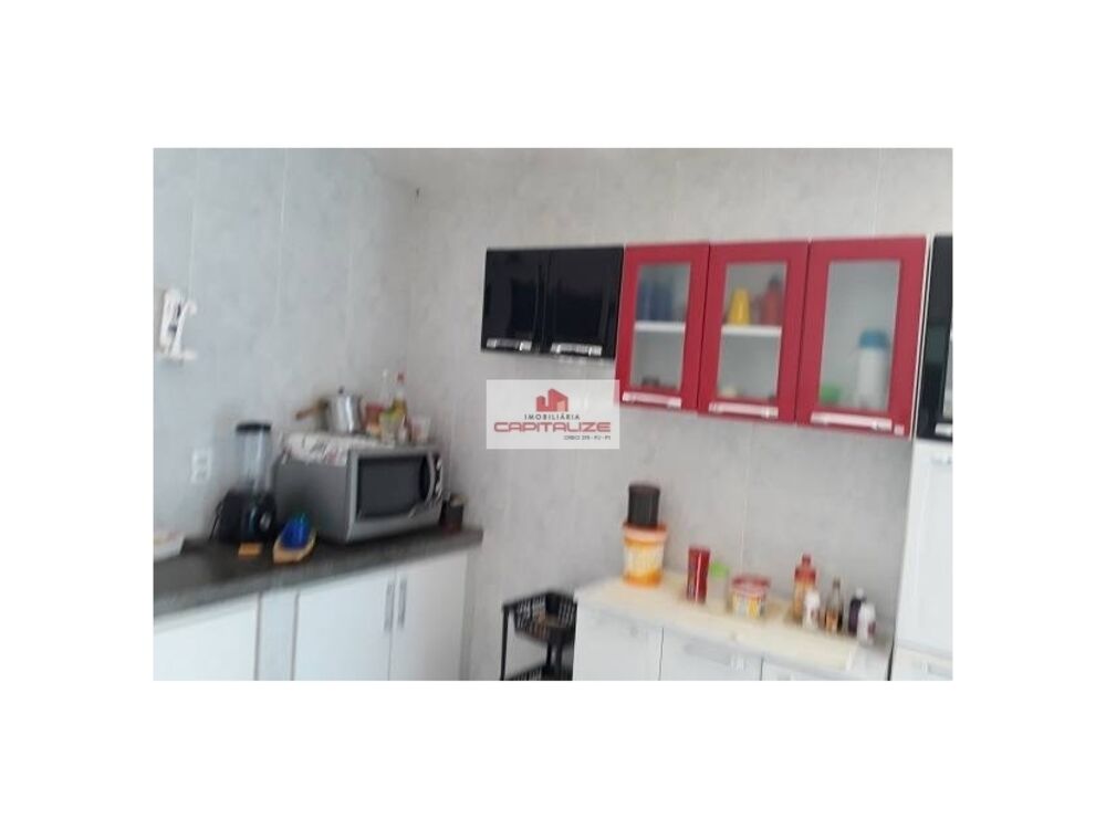 Casa à venda com 3 quartos, 1m² - Foto 6