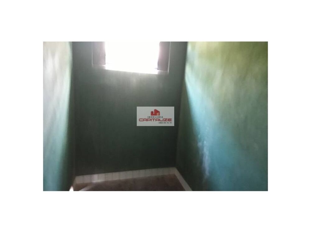 Casa à venda com 3 quartos, 1m² - Foto 4