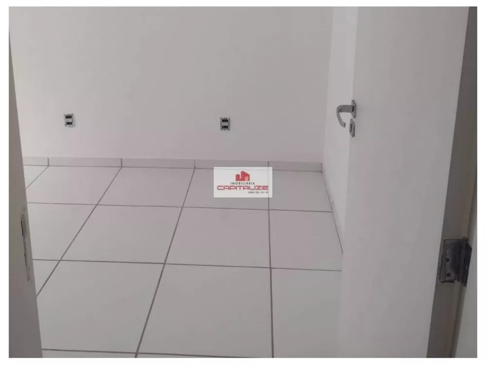 Apartamento à venda com 1 quarto, 60m² - Foto 5