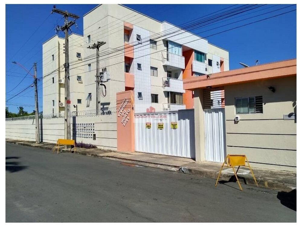 Apartamento à venda com 3 quartos, 77m² - Foto 2