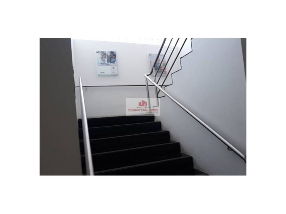 Casa à venda com 12 quartos, 600m² - Foto 11