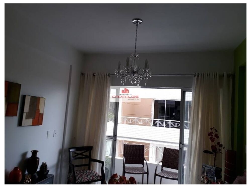 Apartamento à venda com 3 quartos, 62m² - Foto 1