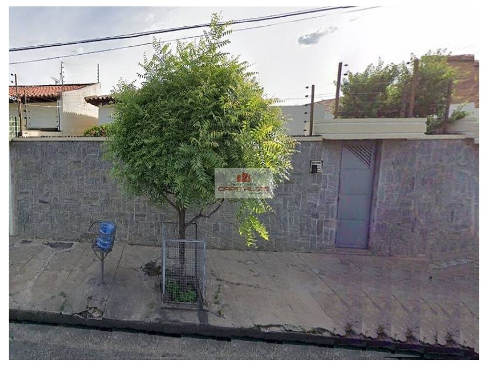 Casa para alugar com 4 quartos, 450m² - Foto 2