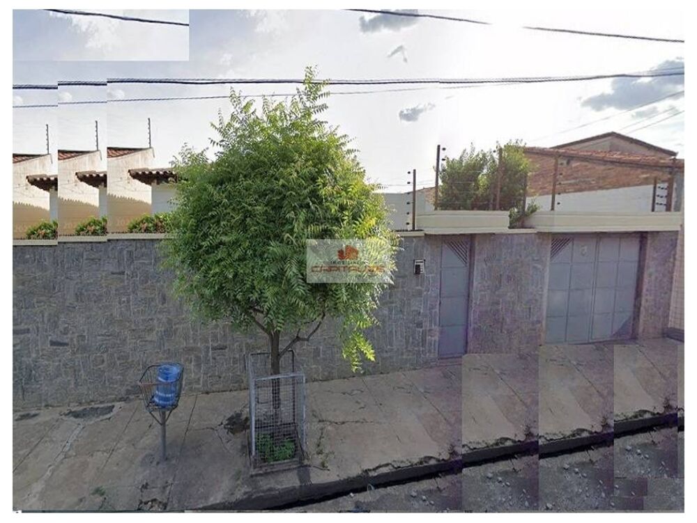 Casa para alugar com 4 quartos, 450m² - Foto 1