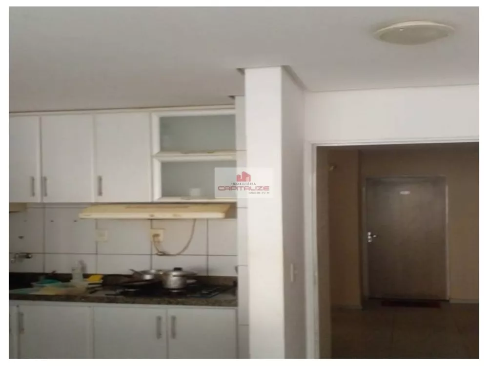 Apartamento à venda com 3 quartos, 72m² - Foto 4