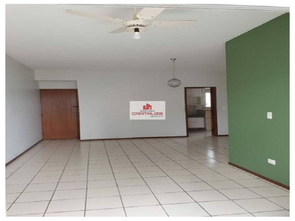 Apartamento à venda com 3 quartos, 94m² - Foto 1