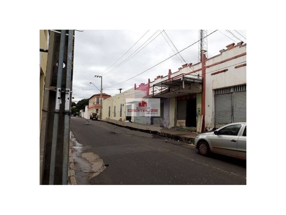 Casa, 8 quartos, 600 m² - Foto 1