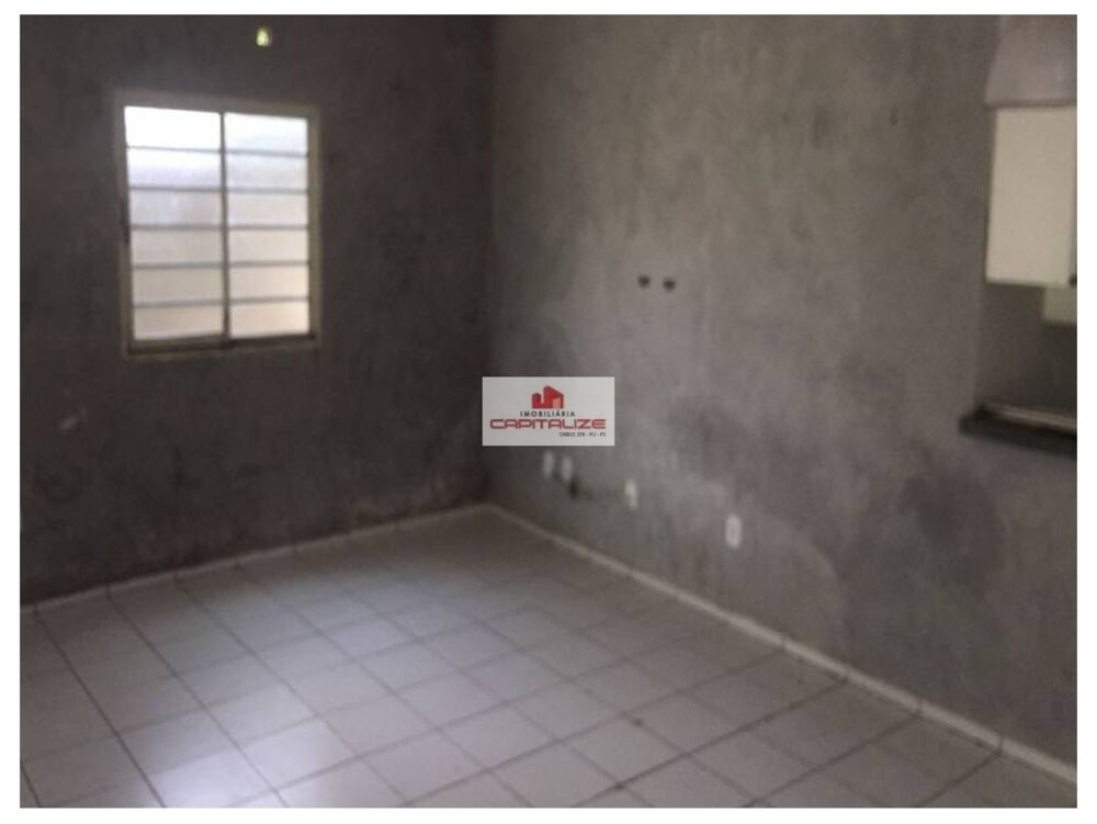 Casa à venda com 2 quartos, 480m² - Foto 11