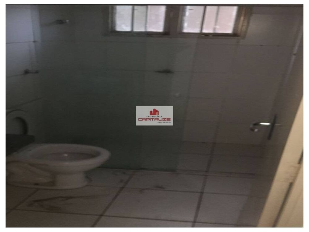 Casa à venda com 2 quartos, 480m² - Foto 10