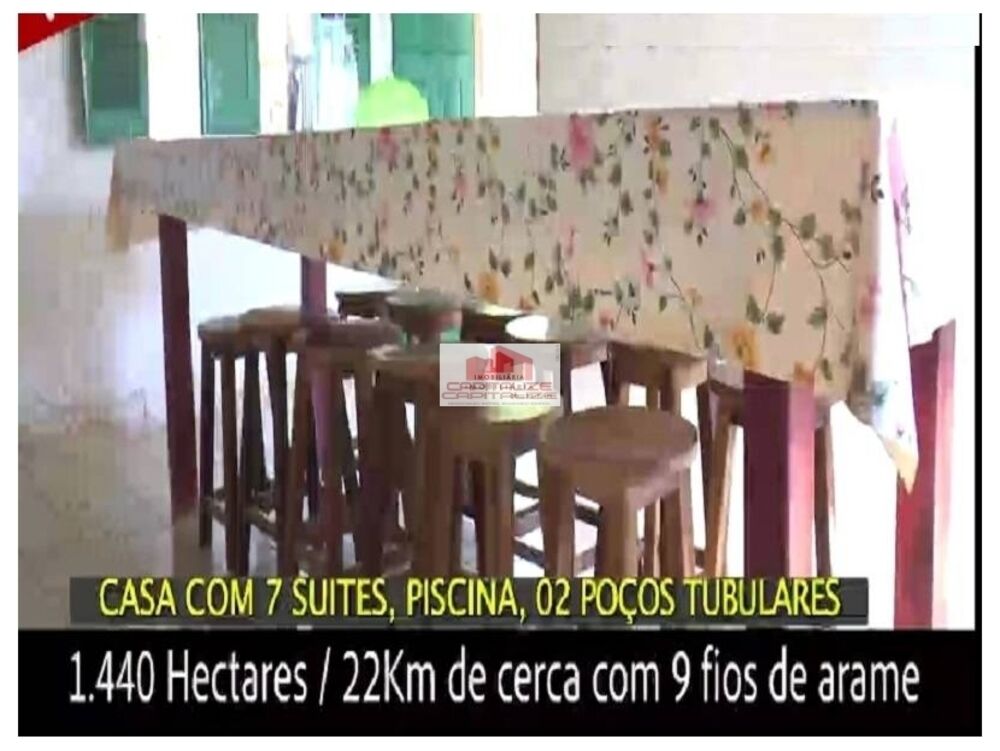 Fazenda à venda com 7 quartos, 1440m² - Foto 2