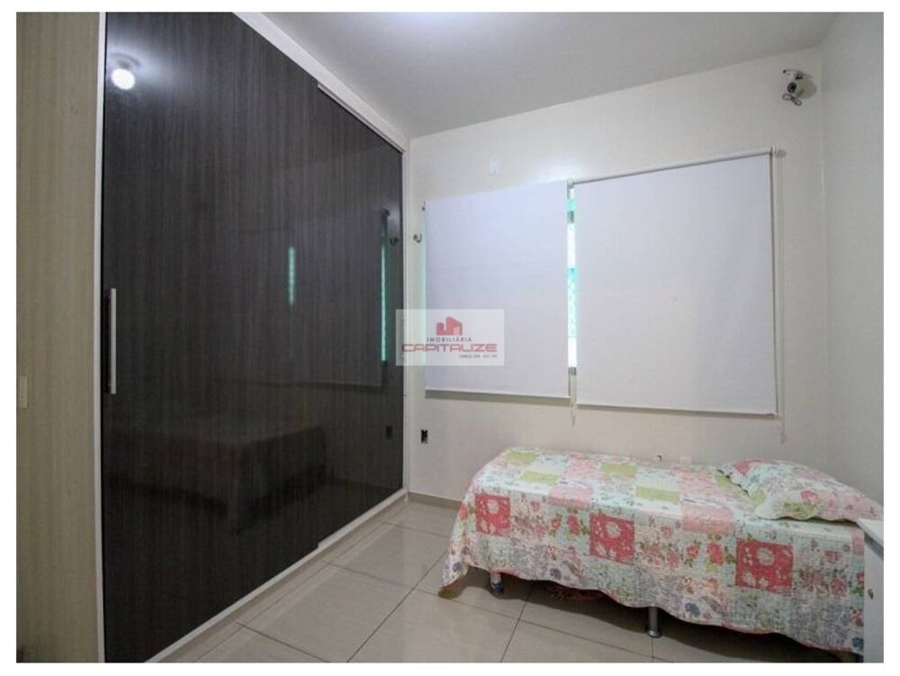 Casa à venda com 4 quartos, 390m² - Foto 12