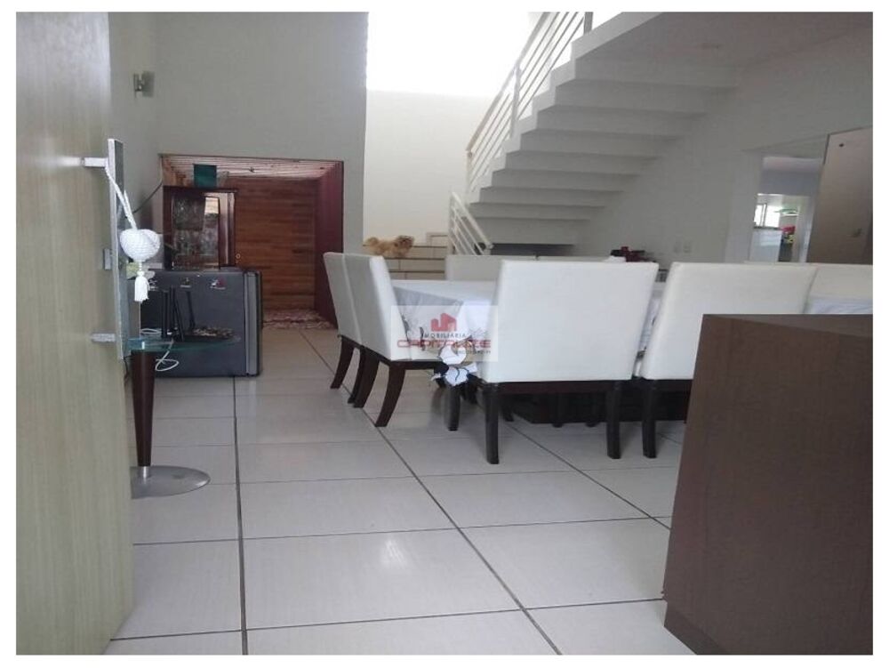 Casa à venda com 4 quartos, 170m² - Foto 8