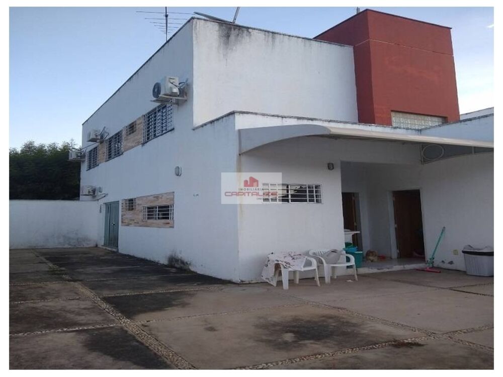 Casa à venda com 4 quartos, 170m² - Foto 4