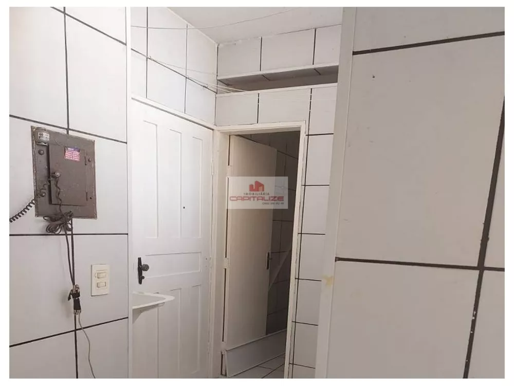 Apartamento à venda com 3 quartos, 68m² - Foto 8