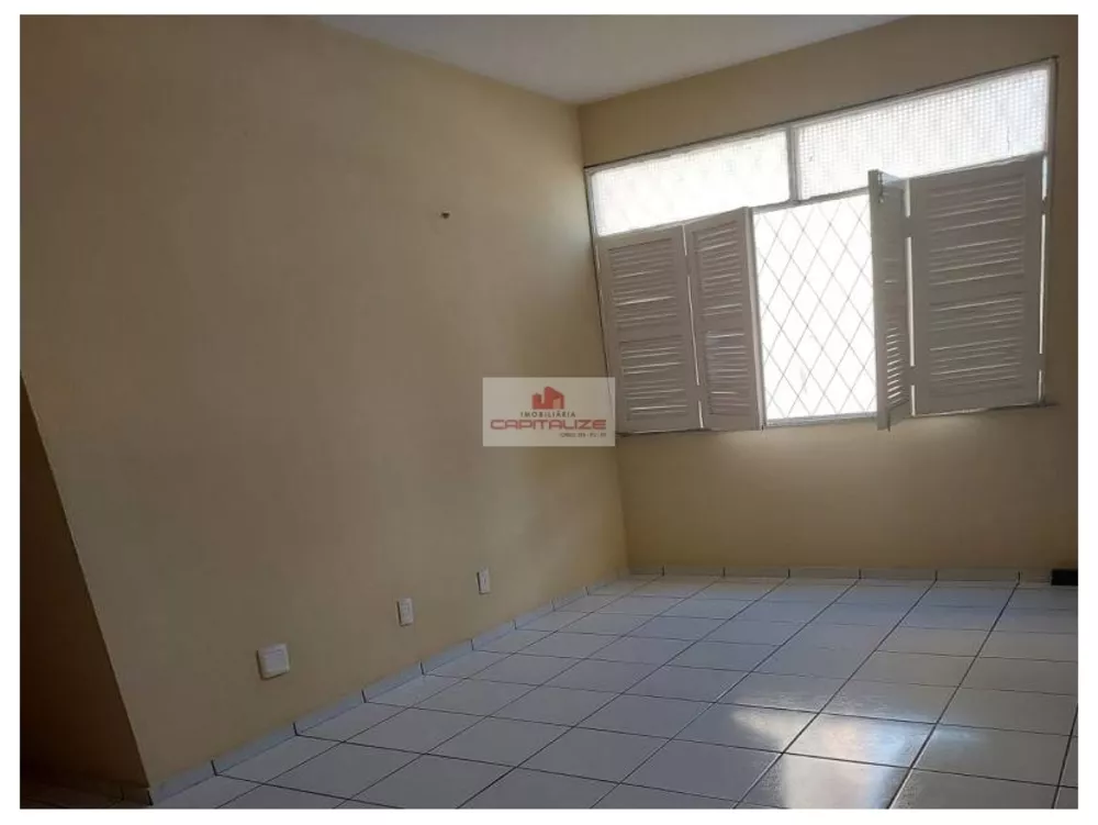 Apartamento à venda com 3 quartos, 68m² - Foto 6