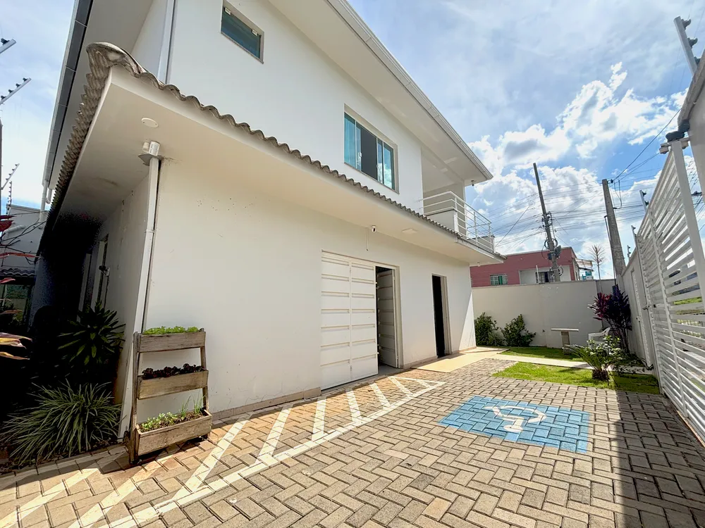 Casa, 3 quartos, 260 m² - Foto 3
