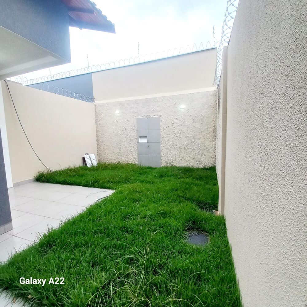 Casa à venda com 2 quartos, 180m² - Foto 2
