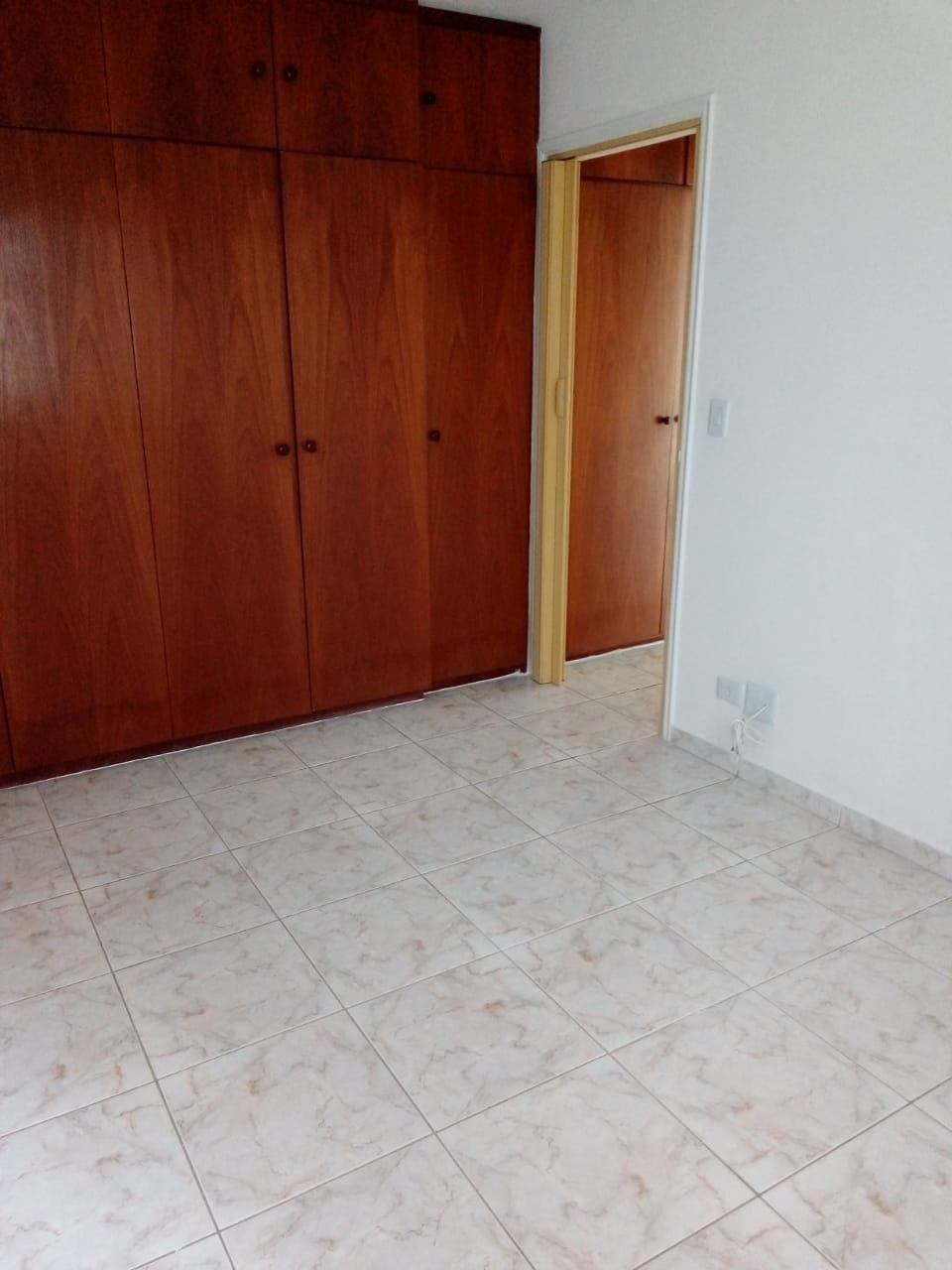 Apartamento à venda com 1 quarto, 53m² - Foto 2