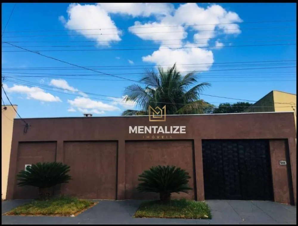 Casa, 2 quartos, 200 m² - Foto 1